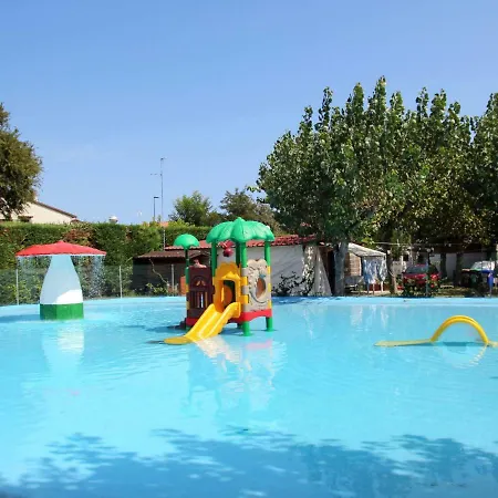 Holiday home Locazione Turistica Camping Classe - Ldd100 *